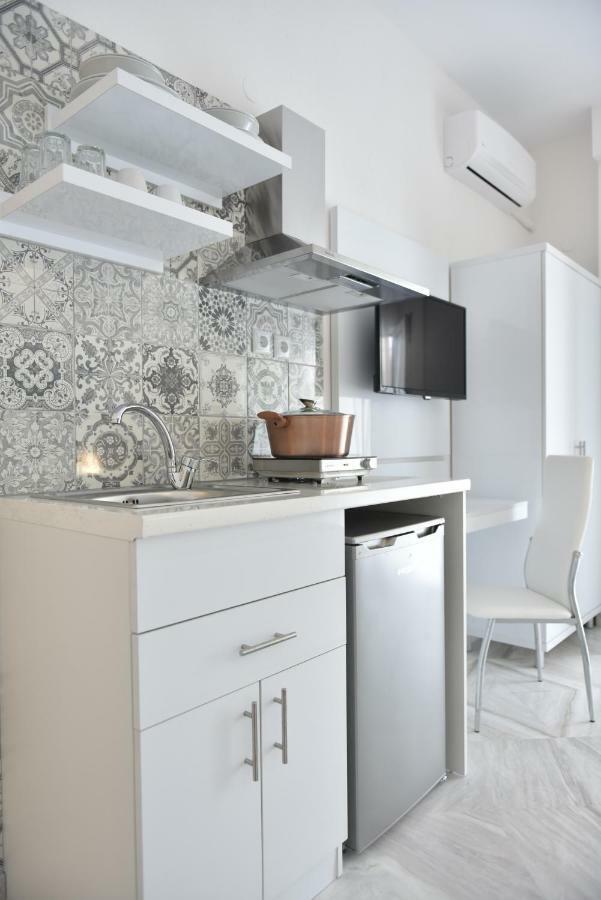 Ilion Luxury Apartments Asproválta Eksteriør bilde